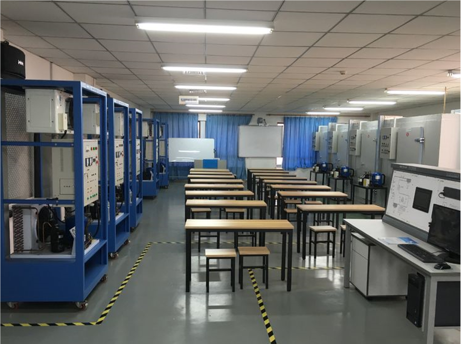 风冷活塞式压缩机制冷原理实训装置(图1) 风冷活塞式压缩机制冷原理实训装置